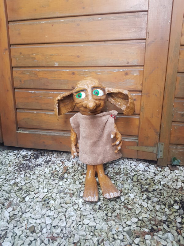 Skulptur Pappmache Dobby